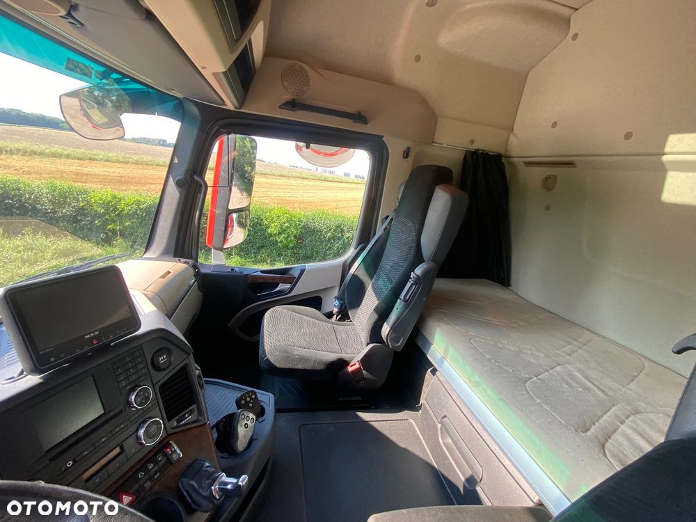 Mercedes-Benz ACTROS 2551 - 23