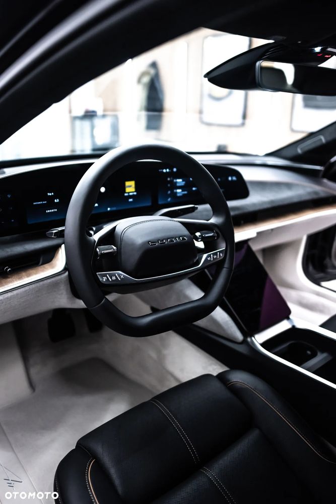 Lucid Air - 6