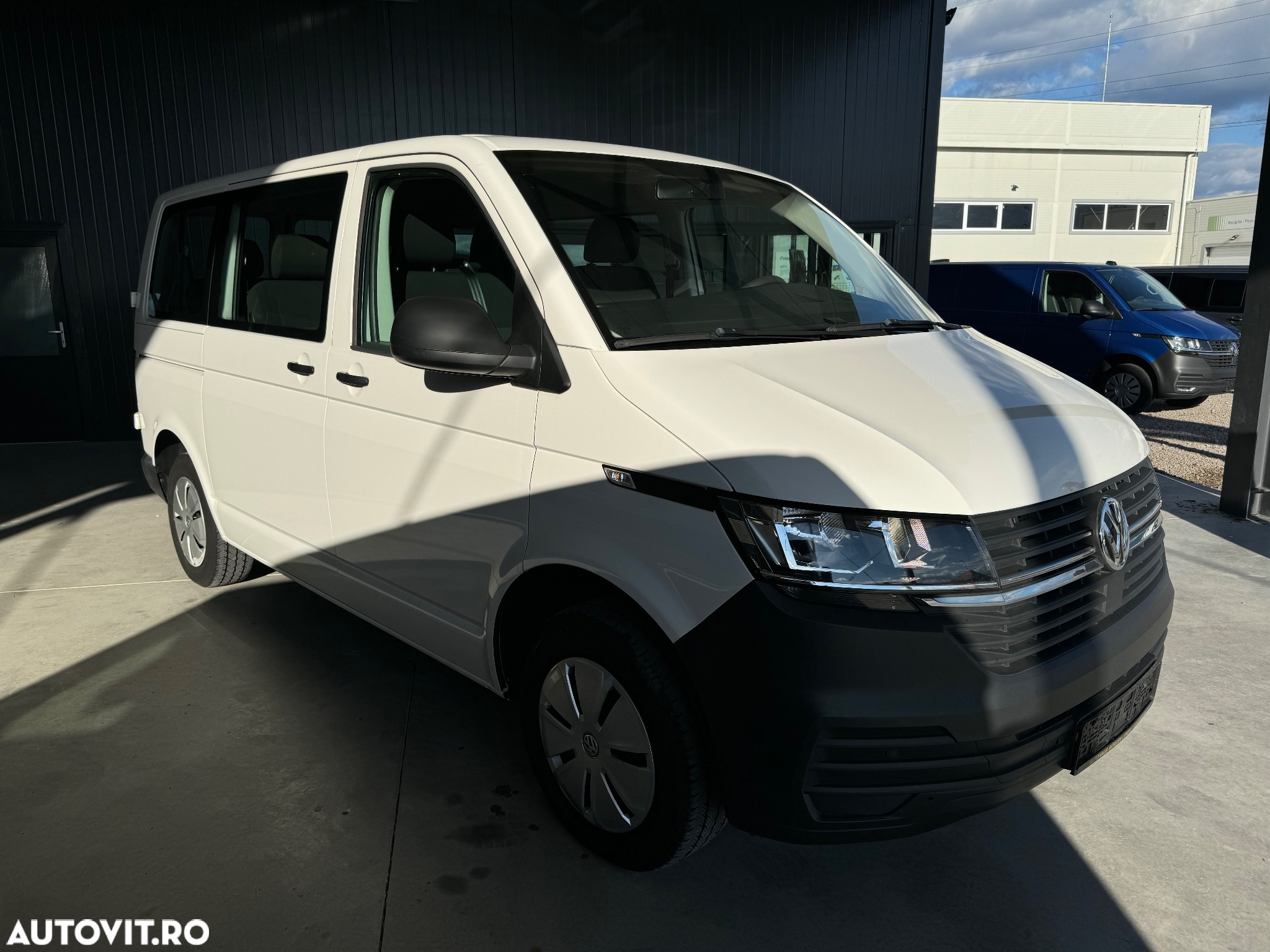 Volkswagen Transporter T6.1 Kurz Plus Trendline - 2