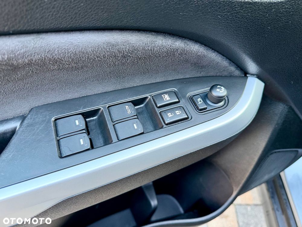 Suzuki Vitara 1.6 XLED 2WD - 15