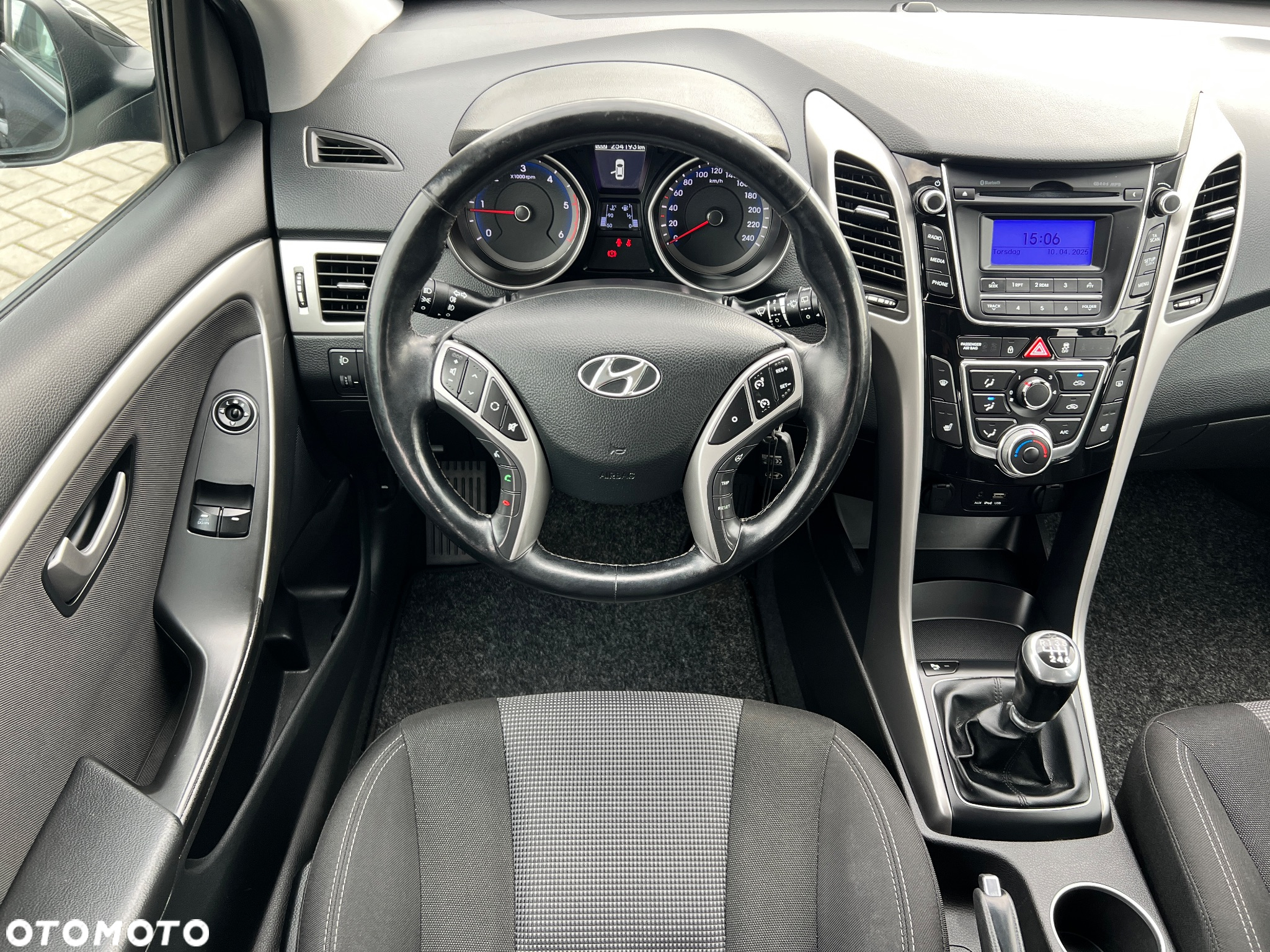 Hyundai i30 1.6 CRDi BlueDrive Premium - 24