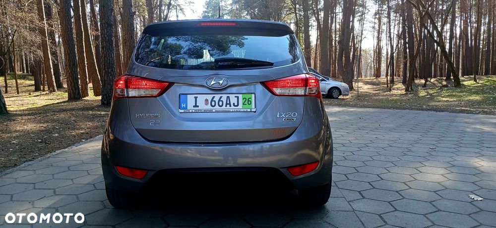 Hyundai ix20 1.6 CRDi blue YES Gold - 10
