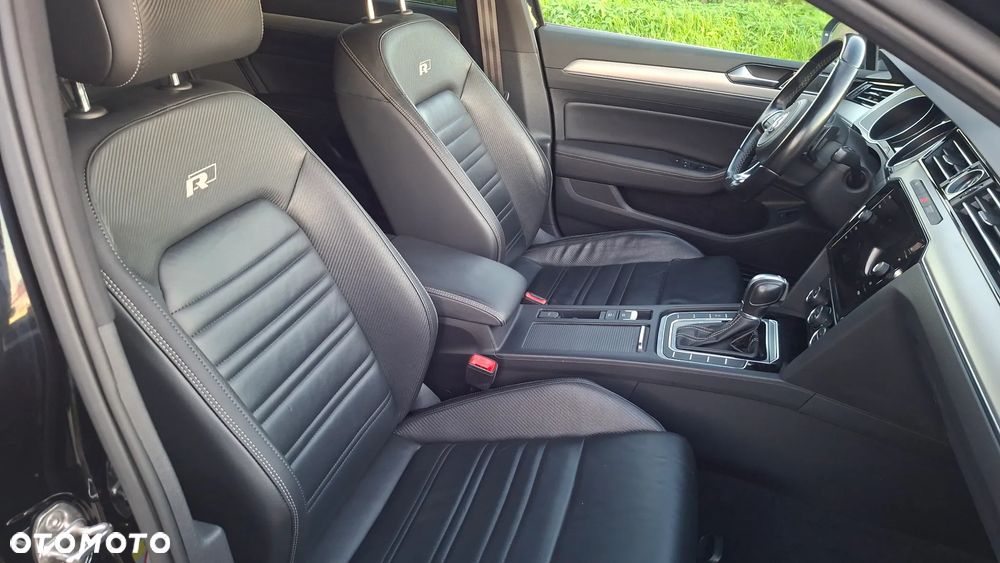 Volkswagen Passat - 18