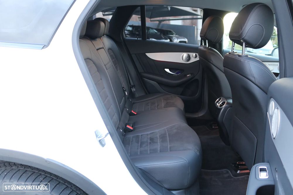 Mercedes-Benz GLC 300 de 4Matic 9G-TRONIC AMG Line - 36