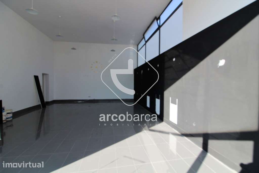 Vende-se Loja com58,5m2 - 84,500 Euros - Ponte da Barca - Grande imagem: 2/10