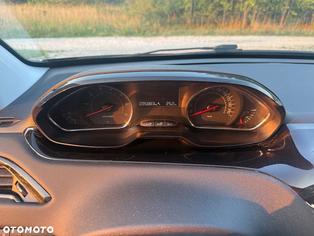 Peugeot 208 1.2 VTi Active - 9