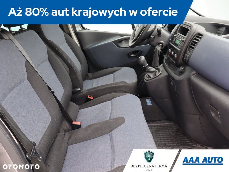 Opel Vivaro - 11