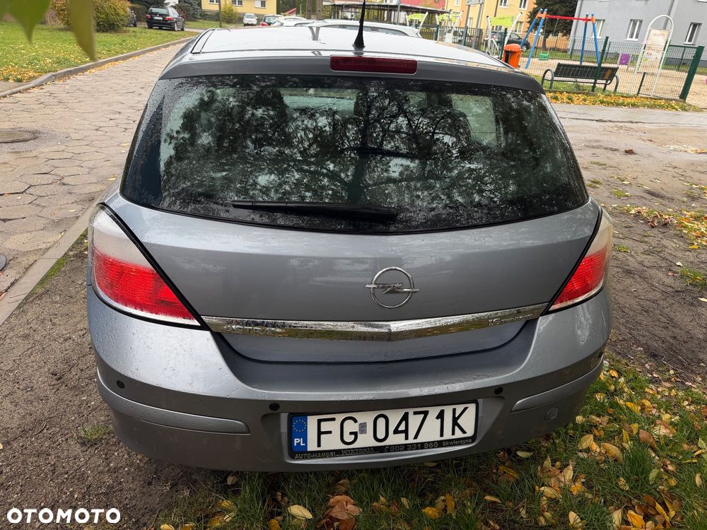 Opel Astra - 16