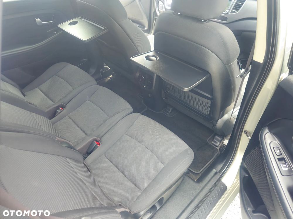 Kia Carens 1.6 GDI ISG Spirit - 34