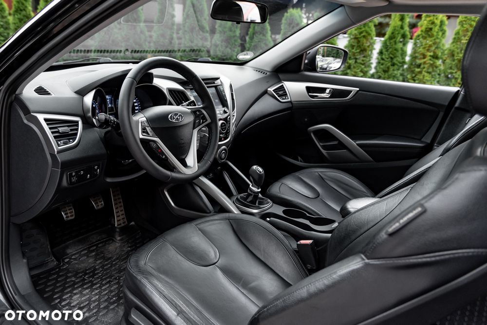 Hyundai Veloster 1.6 GDI Premium - 17