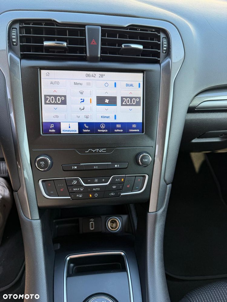 Ford Mondeo 2.0 TDCi Ambiente Plus PowerShift - 24