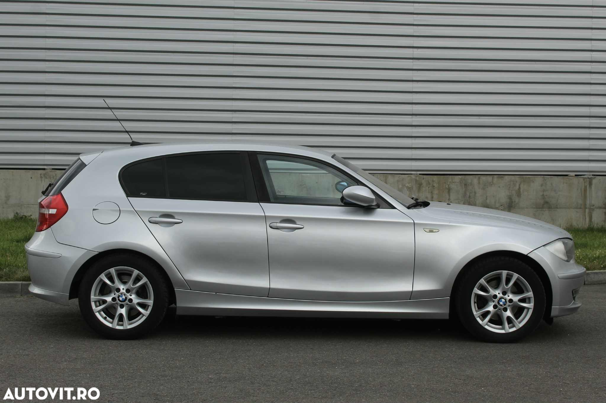 BMW Seria 1 - 12