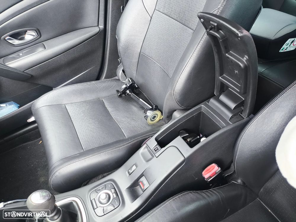 Renault Mégane Sport Tourer 1.5 dCi Dynamique - 26