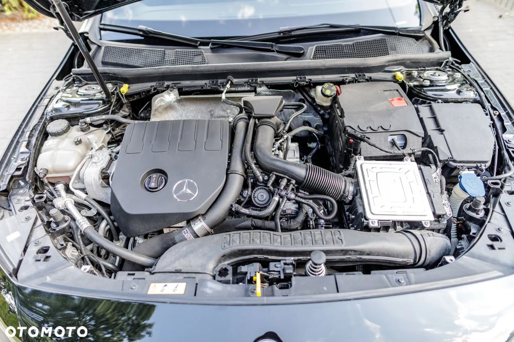 Mercedes-Benz Klasa A 200 AMG Line 7G-DCT - 38