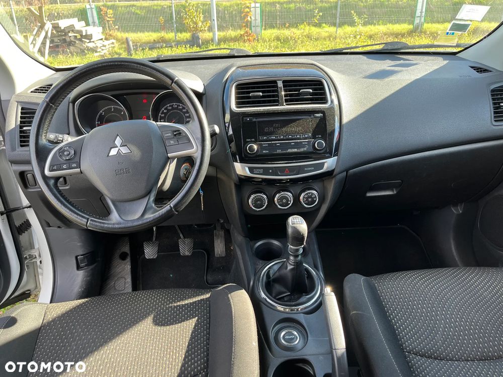 Mitsubishi ASX - 15