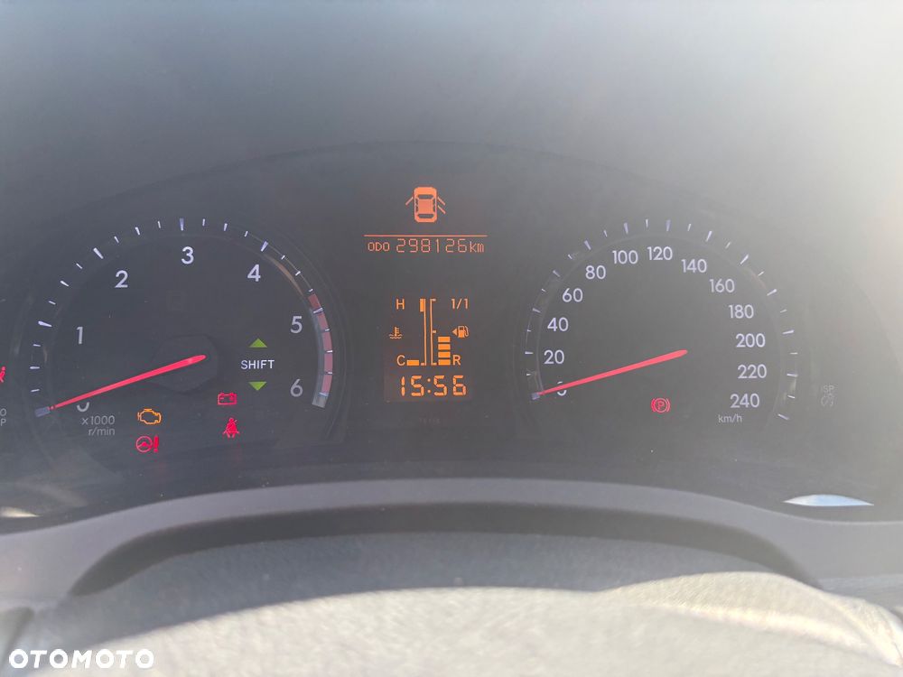 Toyota Avensis - 5
