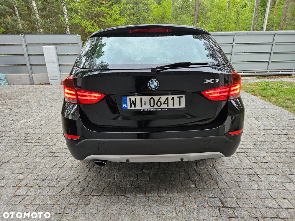 BMW X1 sDrive18i - 10