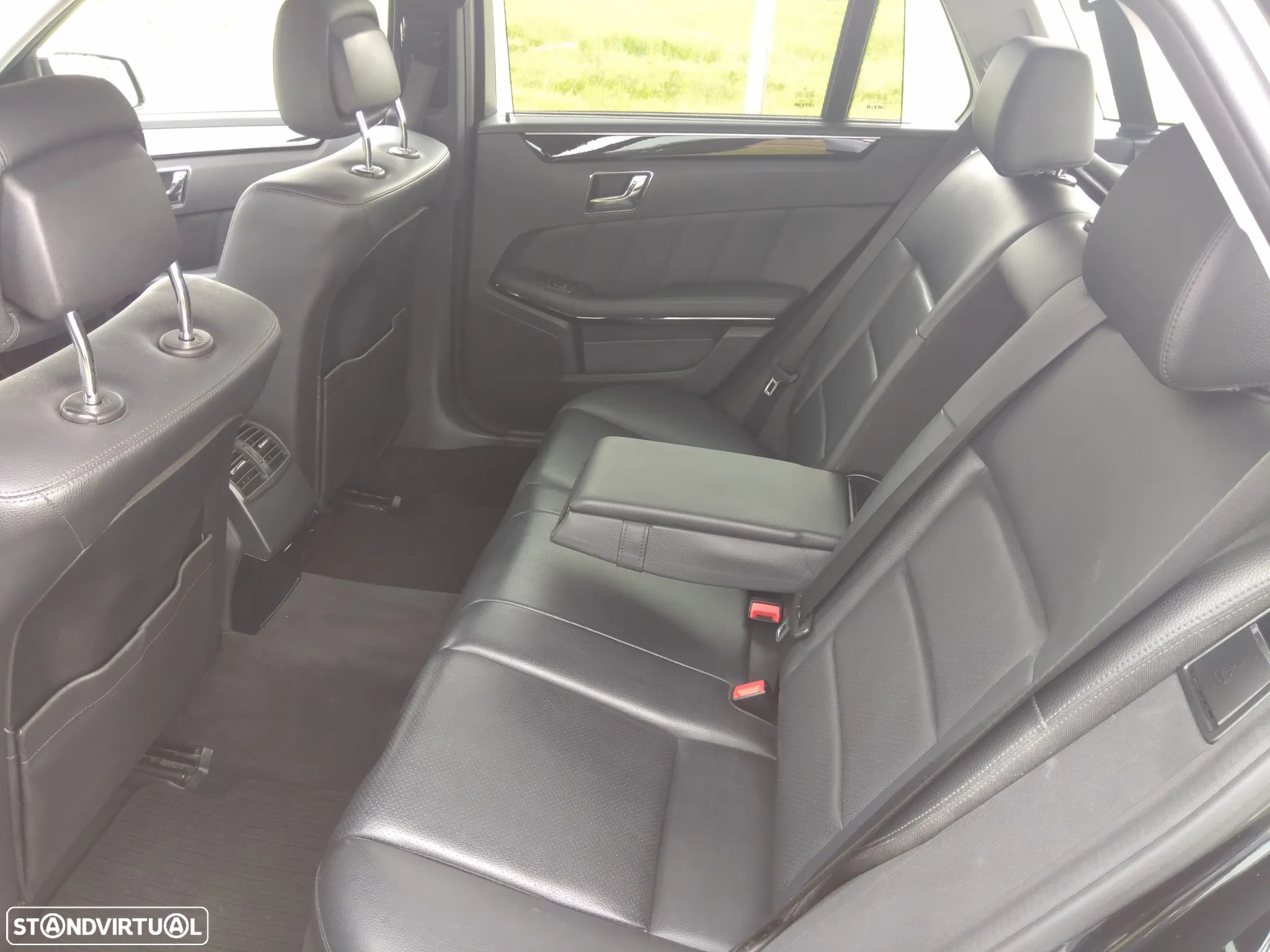 Mercedes-Benz E 250 CDi Avantgarde BlueEfficiency Auto. - 36