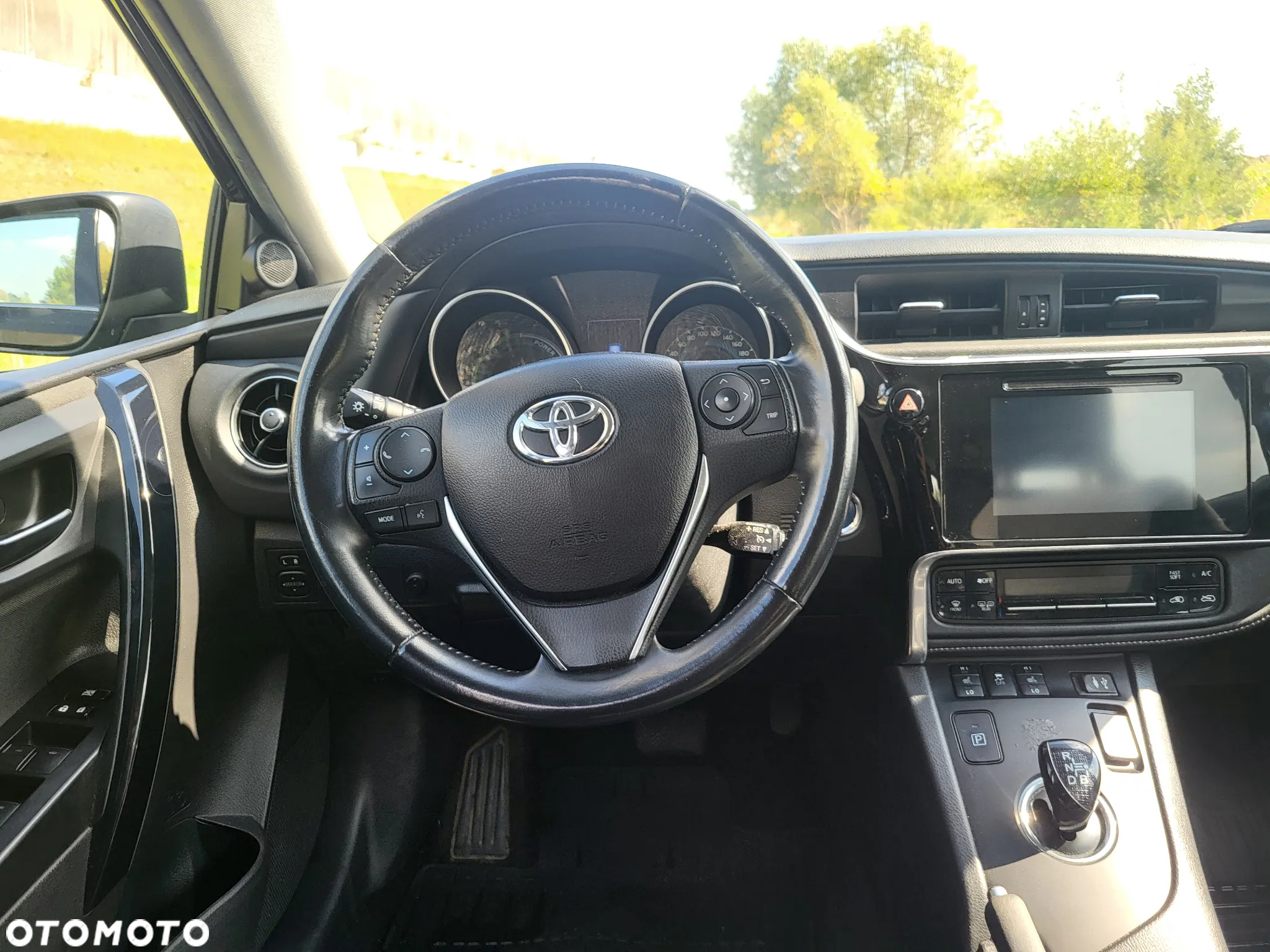 Toyota Auris Hybrid 135 Comfort - 15