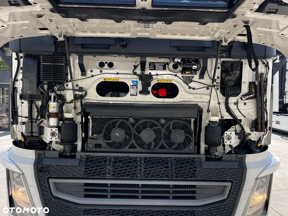 Volvo FH500 // 2016 // Mega // 2 zbiorniki // Z ruchu międzynarodowego // - 18