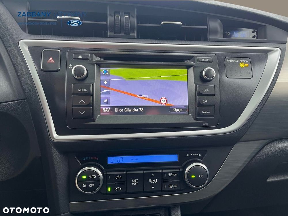 Toyota Auris 2013