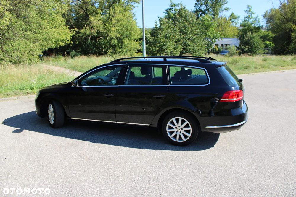 Volkswagen Passat 1.6 TDI BlueMotion - 23