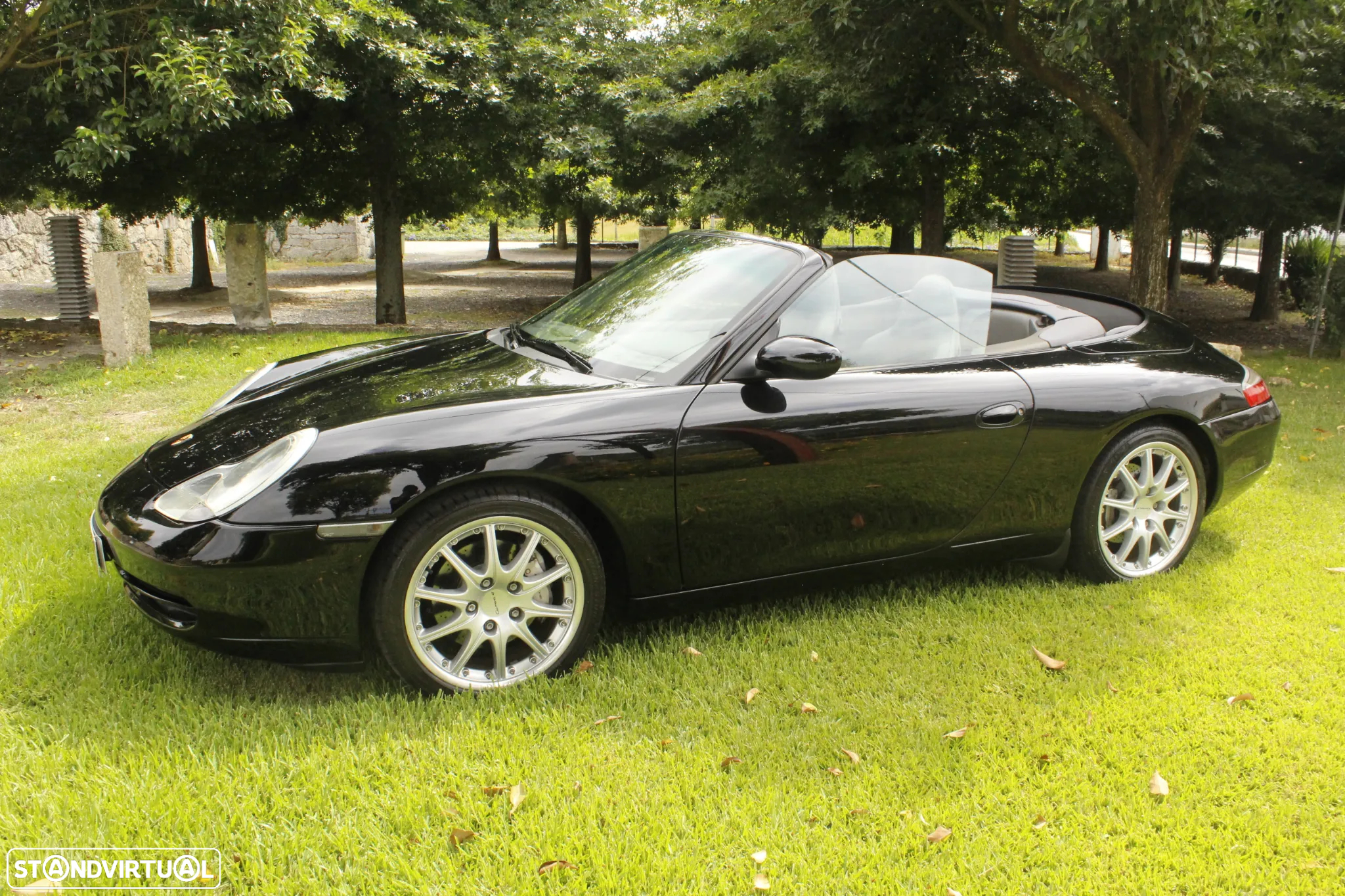 Porsche 911 (996) Carrera 4 Cabrio - 18