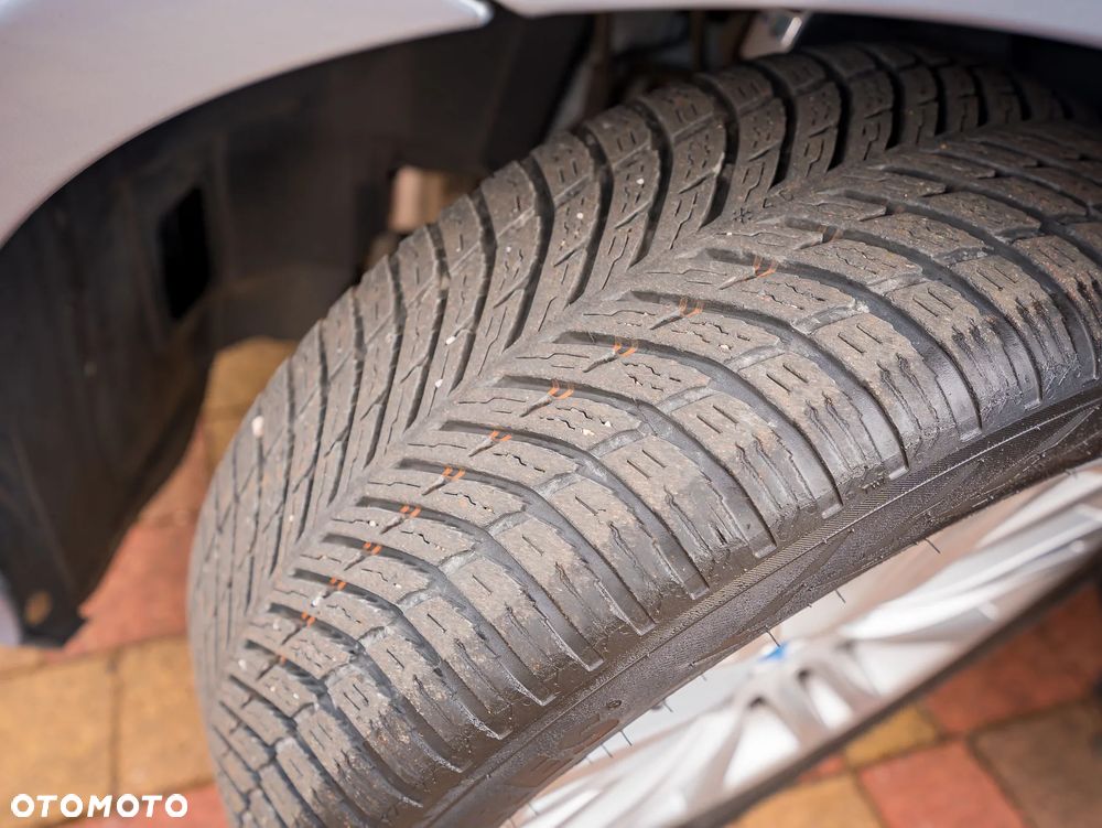 BMW Seria 3 318i Edition Exclusive - 40