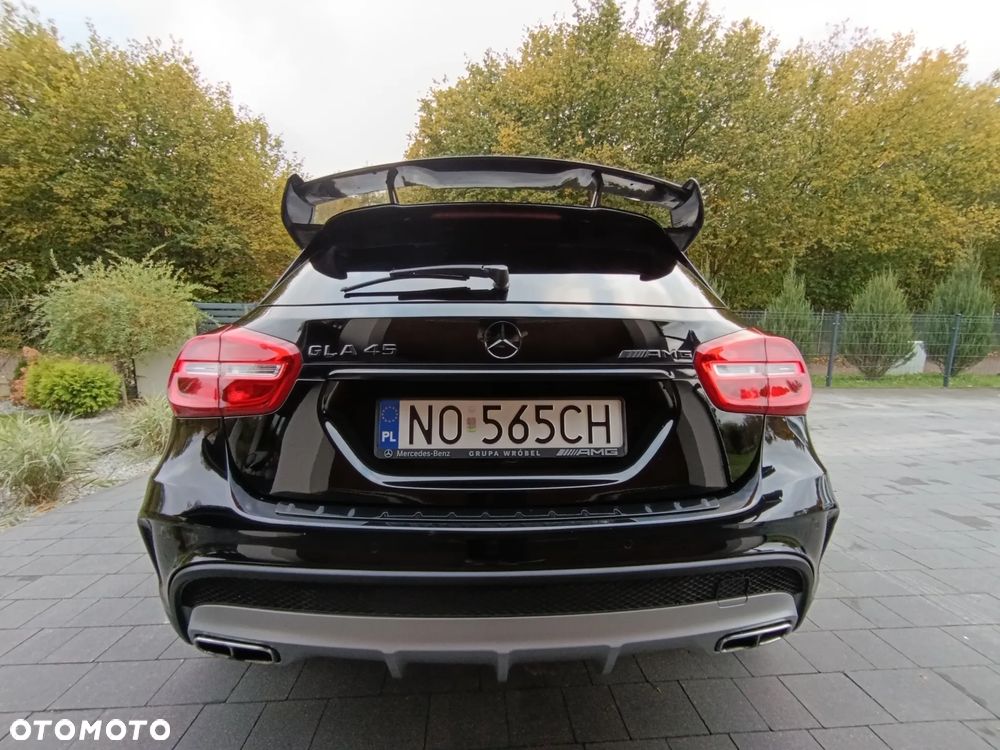 Mercedes-Benz GLA 45 AMG 4Matic 7G-DCT - 6