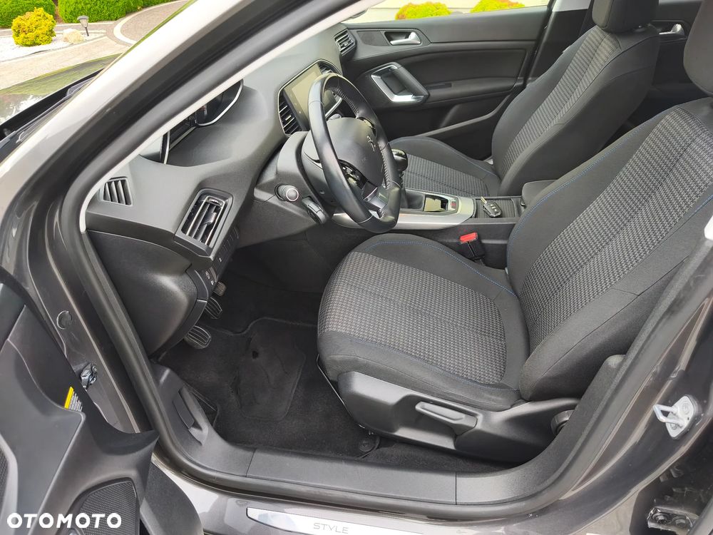 Peugeot 308 BlueHDi 100 Stop & Start Active - 14