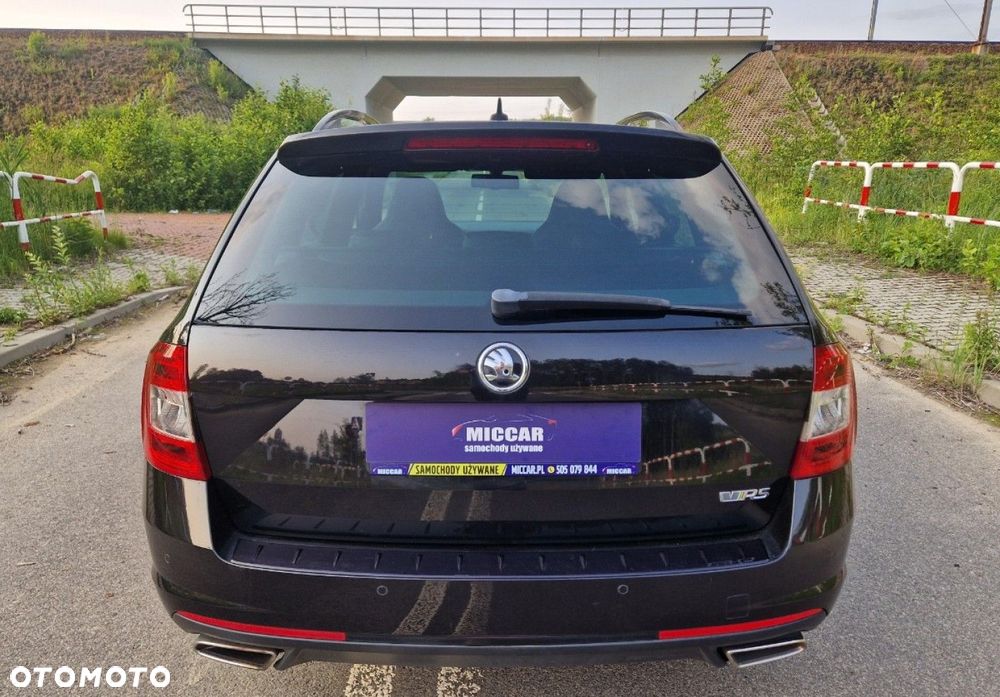 Skoda Octavia Combi 2.0 TDI (Green tec) RS - 7