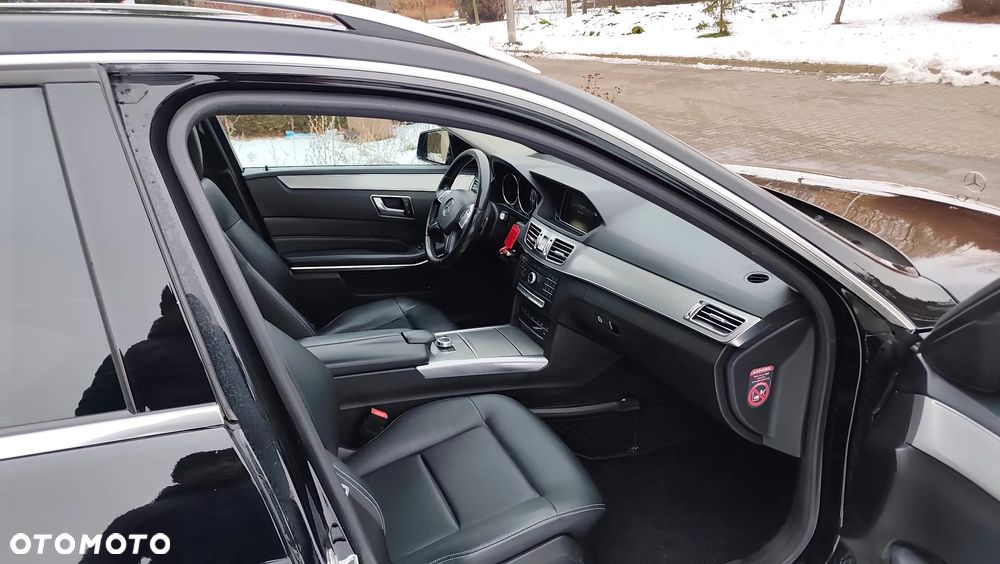 Mercedes-Benz Klasa E 200 CDI 7G-TRONIC Elegance - 34
