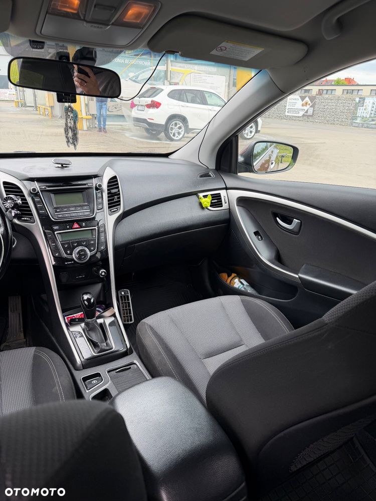 Hyundai i30 1.6 CRDi Premium - 10