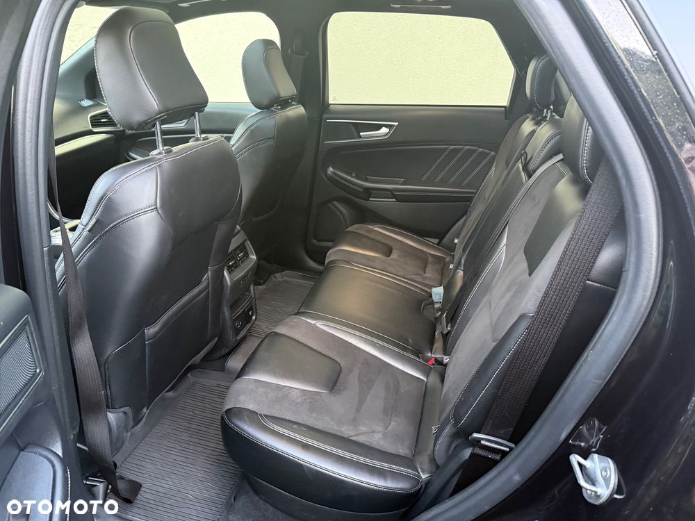 Ford Edge - 8