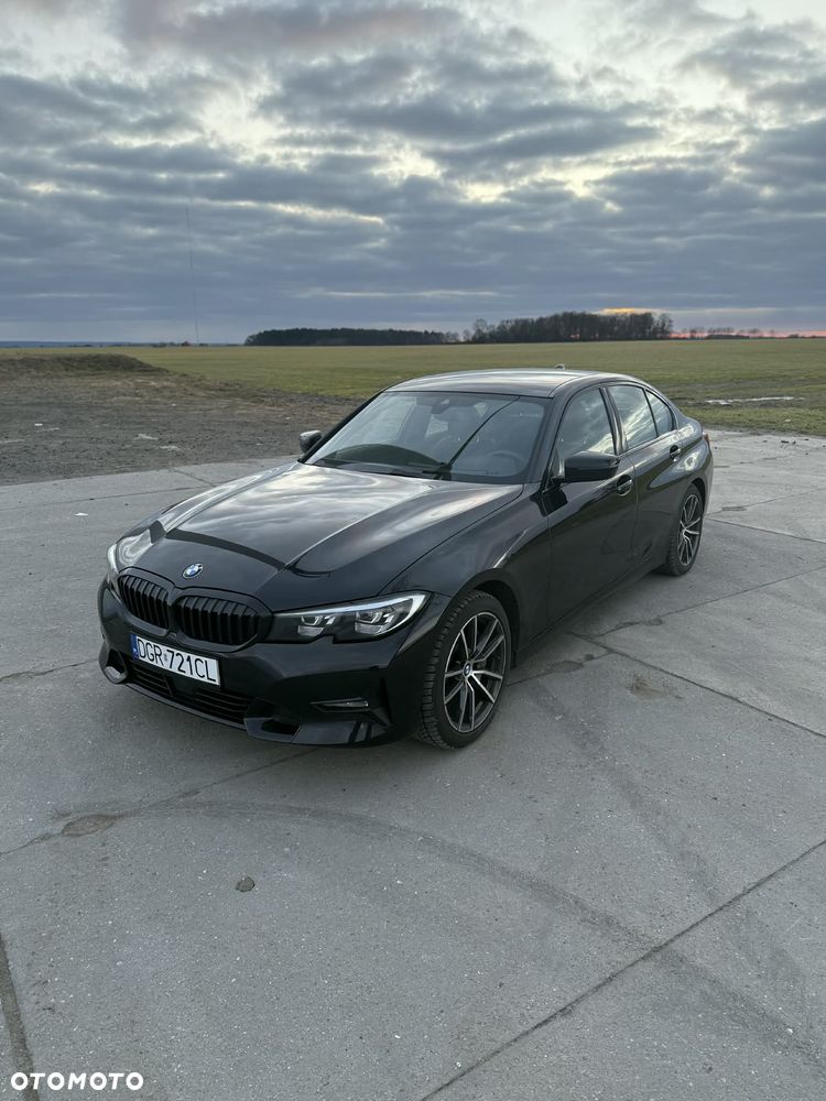 BMW Seria 3 330i - 3