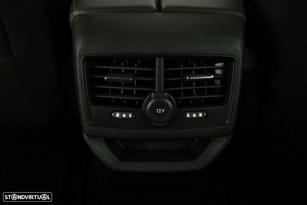 Peugeot 3008 1.6 Hybrid Allure e-EAT8 - 24