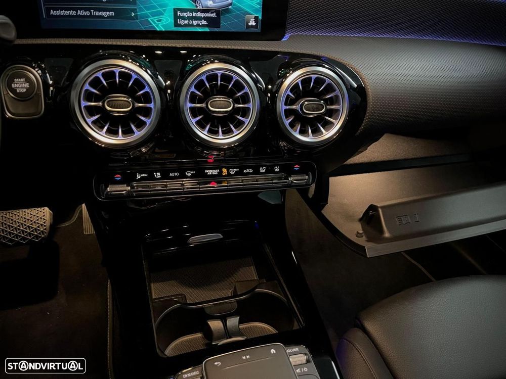 Mercedes-Benz A 250 e - 24