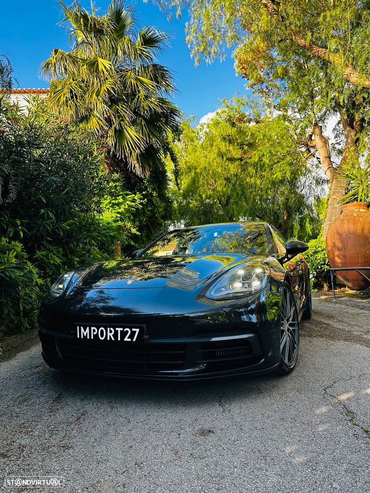 Porsche Panamera 4 E-Hybrid Edition 10 Anos - 12