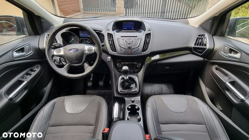 Ford Kuga - 13