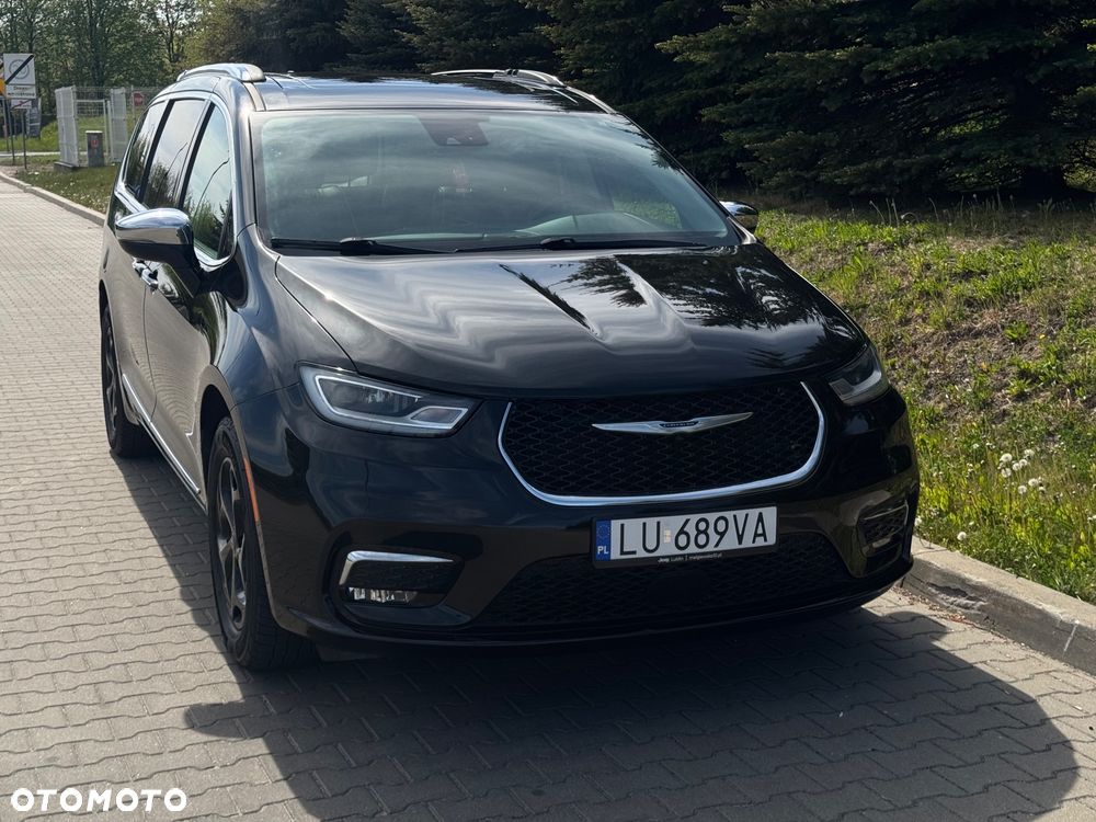 Chrysler Pacifica - 3
