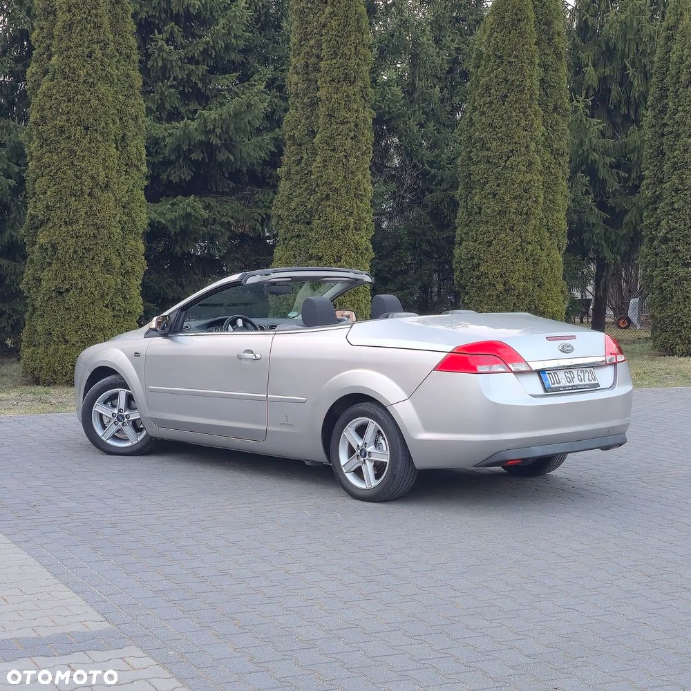 Ford Focus 1.6 16V Fun X - 10