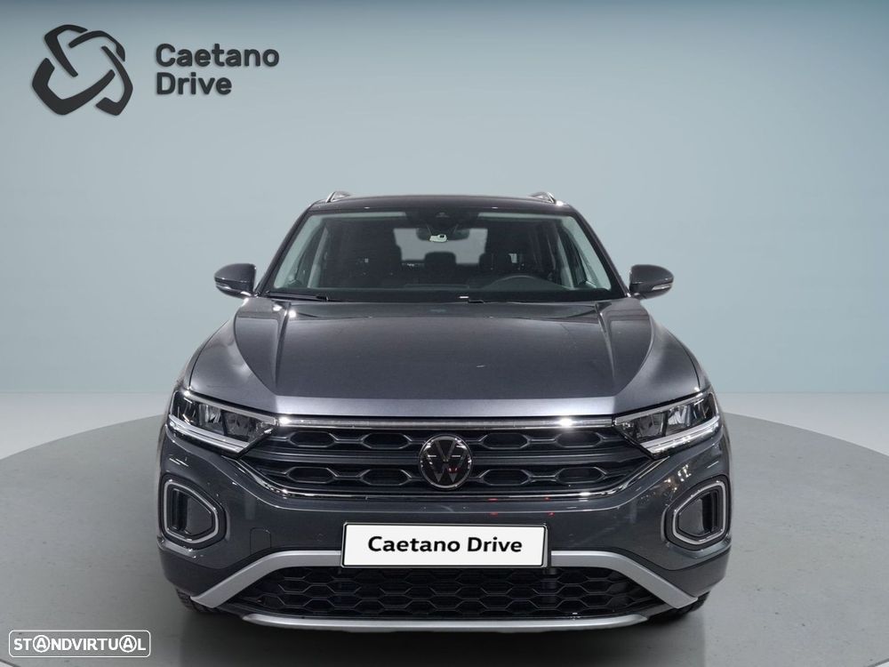 VW T-Roc 1.5 TSI Urban DSG - 2