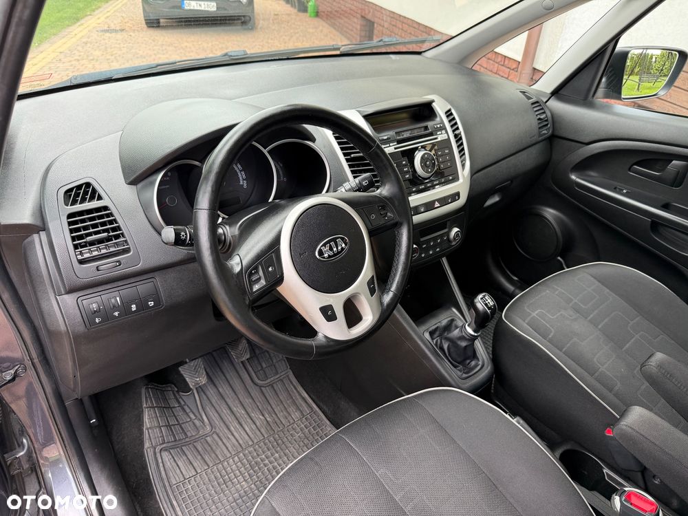 Kia Venga 1.6 CVVT Dream Team Edition - 8
