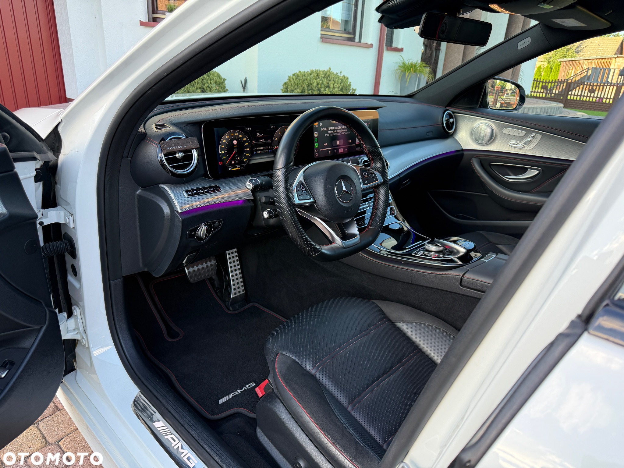 Mercedes-Benz Klasa E 43 AMG 4-Matic - 16