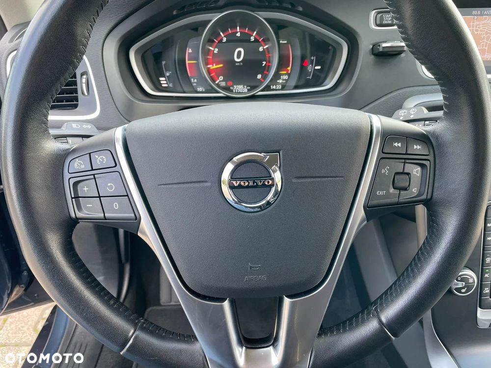 Volvo V40 T2 Drive-E Momentum - 18