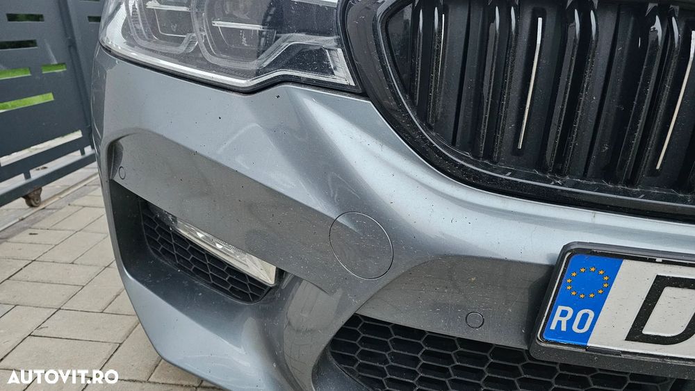 BMW Seria 5 530d xDrive AT - 15