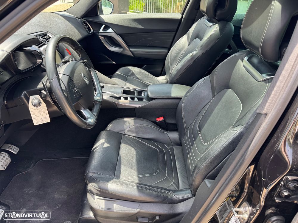 Citroën DS5 2.0 HDi Hy4 So Chic CMP6 88g - 11
