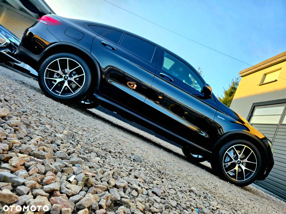 Mercedes-Benz GLC - 39