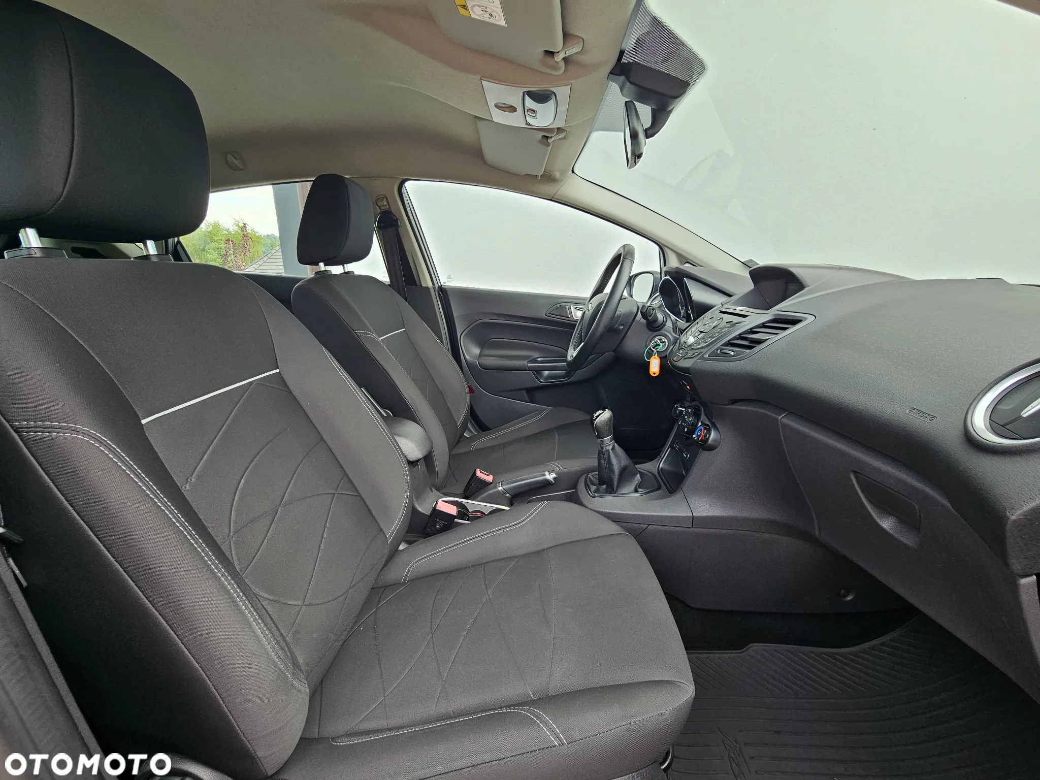 Ford Fiesta 1.0 EcoBoost S&S TITANIUM - 5