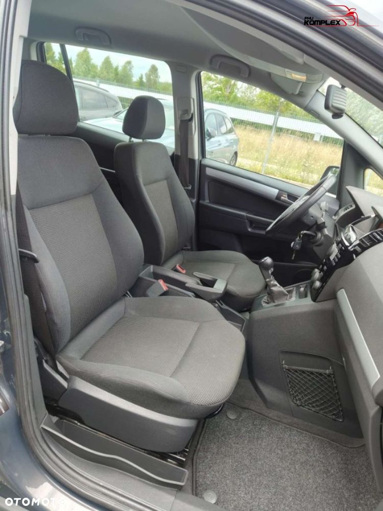 Opel Zafira - 15